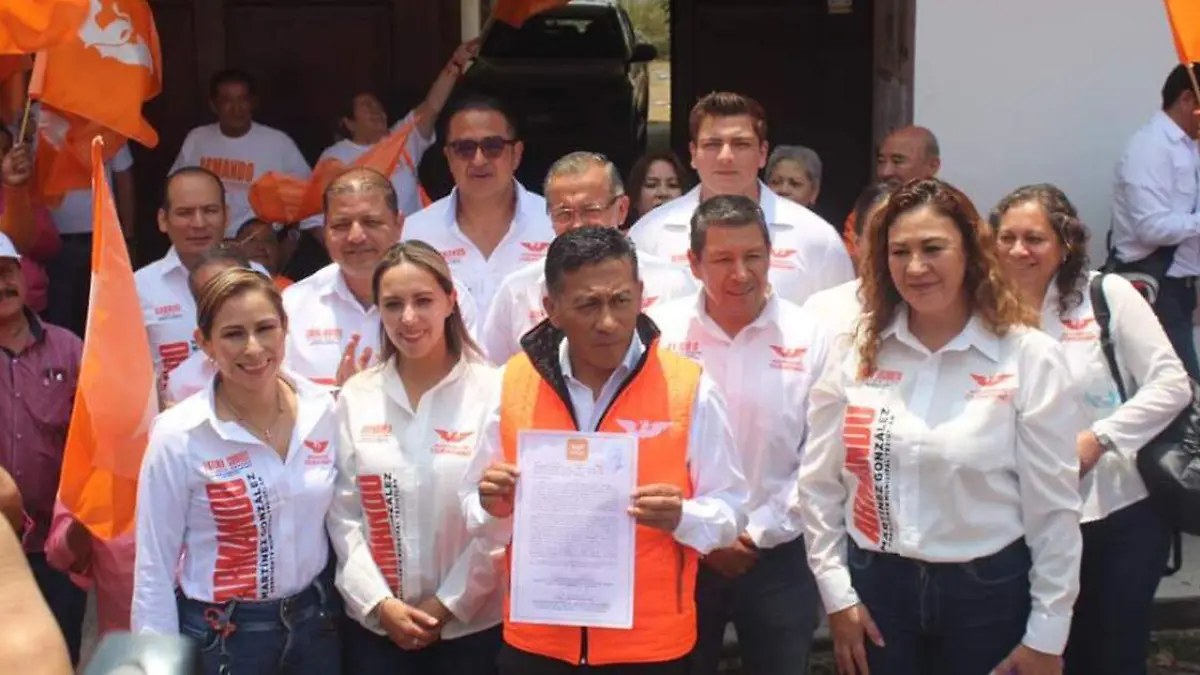 Armando Martínez acudió al IEE distrital